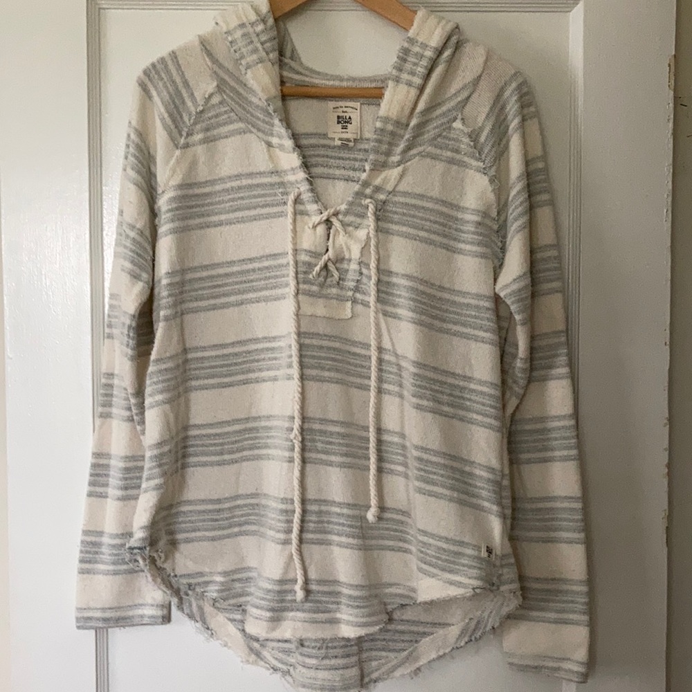 Billabong hoodie. Terrycloth material. Size L